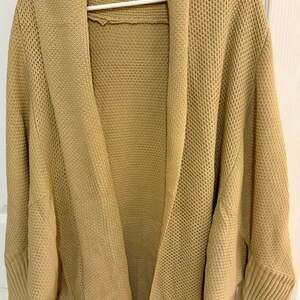 Uniqlo Tan Textured Knit Cardigan with Pockets - Size L
